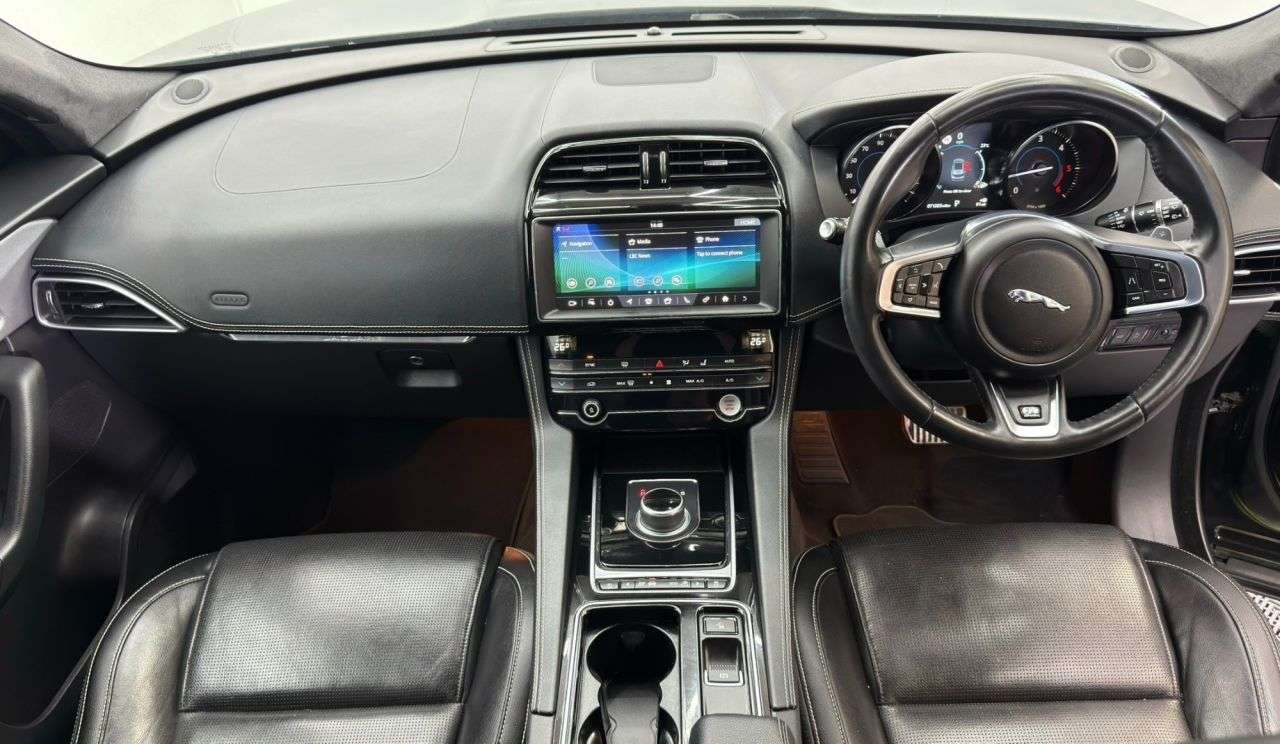 2019 JAGUAR F-PACE 2019 JAGUAR F-PACE