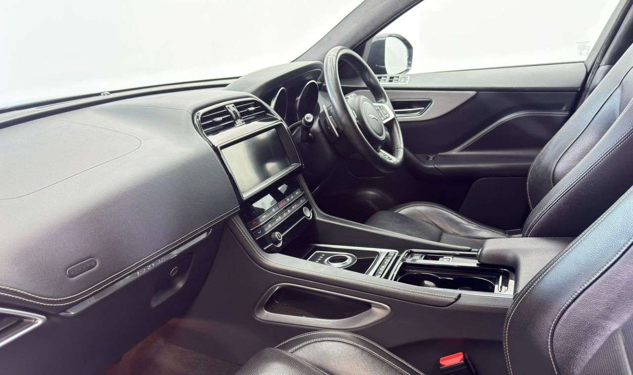 2019 JAGUAR F-PACE 2019 JAGUAR F-PACE