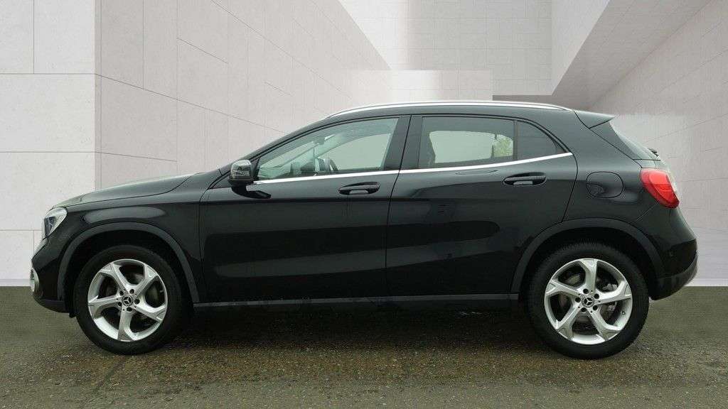 2019 MERCEDES-BENZ 180 2019 MERCEDES-BENZ 180
