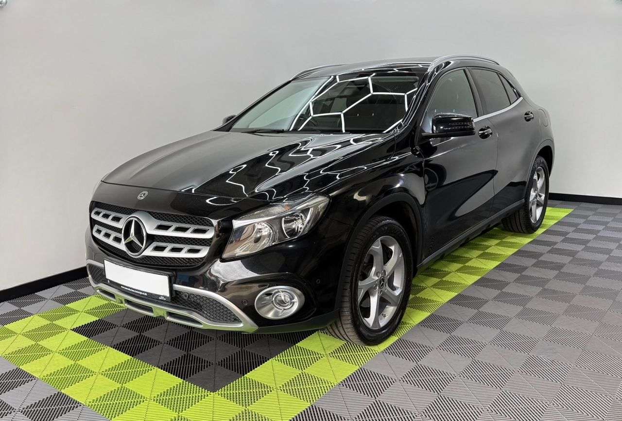 A 2019 MERCEDES-BENZ 180 2.1 GLA220d Sport (Executive) SUV 5dr Diesel 7G-DCT 4MATIC Euro 6 (s/s) (17 A 2019 MERCEDES-BENZ 180 2.1 GLA220d Sport (Executive) SUV 5dr Diesel 7G-DCT 4MATIC Euro 6 (s/s) (17
