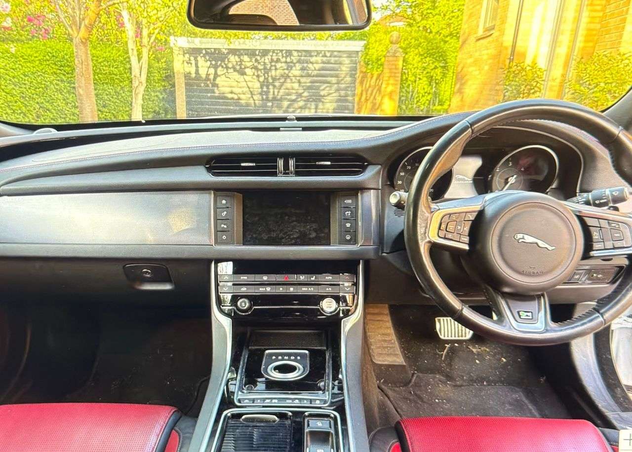 2015 JAGUAR XF 2015 JAGUAR XF