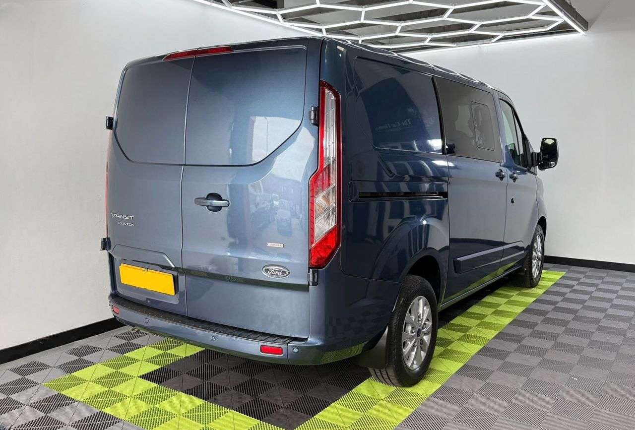 A 2018 FORD TRANSIT CUSTOM 2.0 320 EcoBlue Limited Crew Van Double Cab 5dr Diesel Manual L1 H1 Euro 6 A 2018 FORD TRANSIT CUSTOM 2.0 320 EcoBlue Limited Crew Van Double Cab 5dr Diesel Manual L1 H1 Euro 6