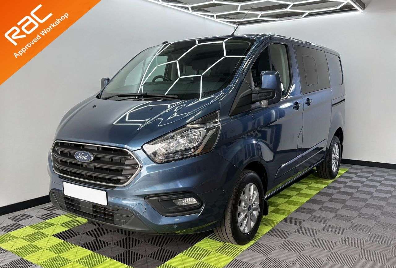 A 2018 FORD TRANSIT CUSTOM 2.0 320 EcoBlue Limited Crew Van Double Cab 5dr Diesel Manual L1 H1 Euro 6 A 2018 FORD TRANSIT CUSTOM 2.0 320 EcoBlue Limited Crew Van Double Cab 5dr Diesel Manual L1 H1 Euro 6