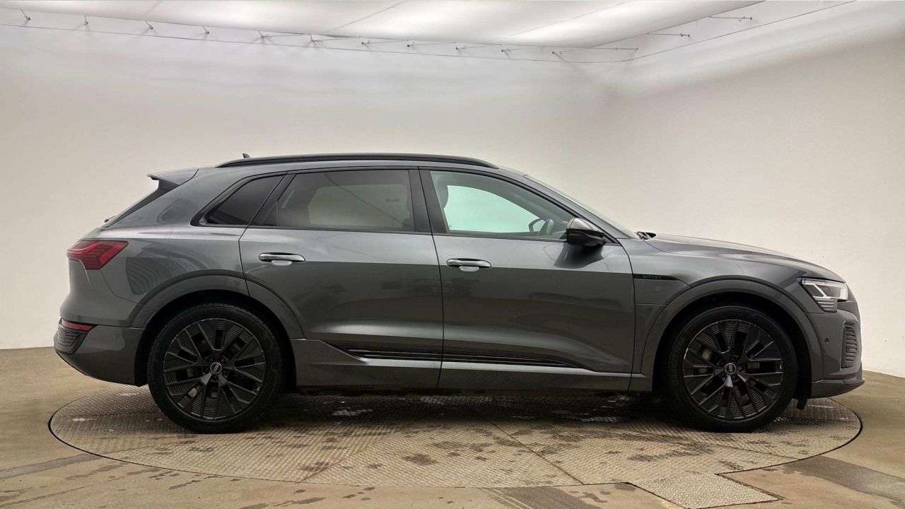 2023 AUDI Q8 E-TRON 2023 AUDI Q8 E-TRON