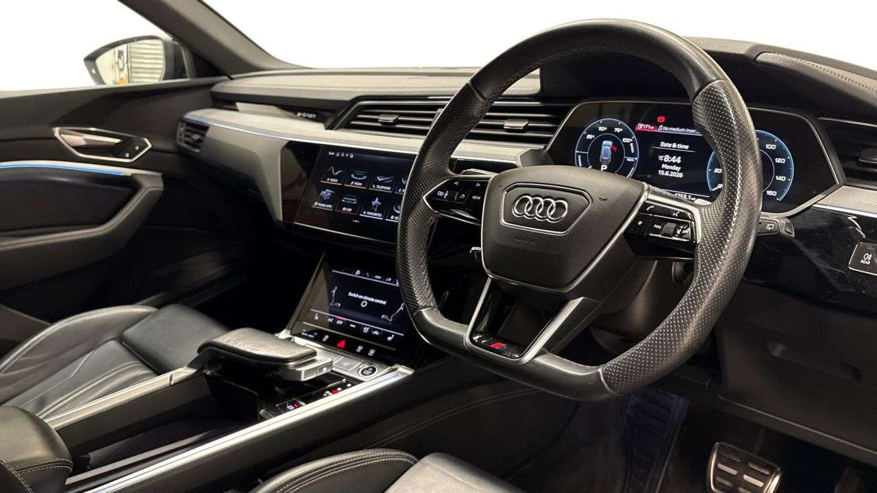2023 AUDI Q8 E-TRON 2023 AUDI Q8 E-TRON