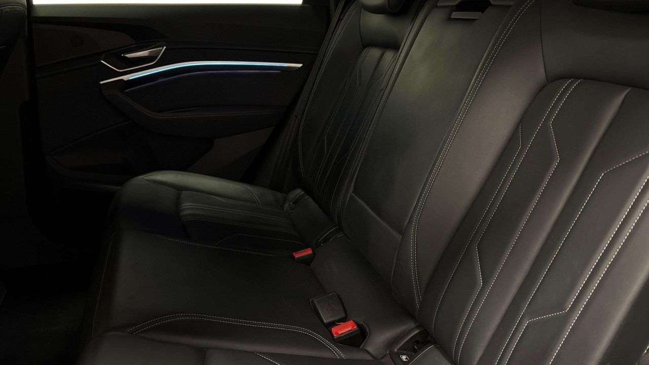 2023 AUDI Q8 E-TRON 2023 AUDI Q8 E-TRON