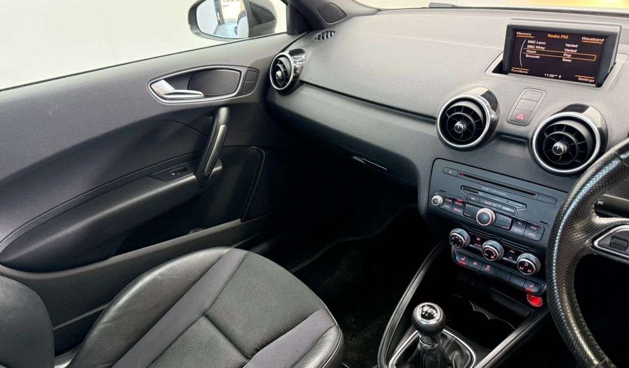 2012 AUDI A1 2012 AUDI A1