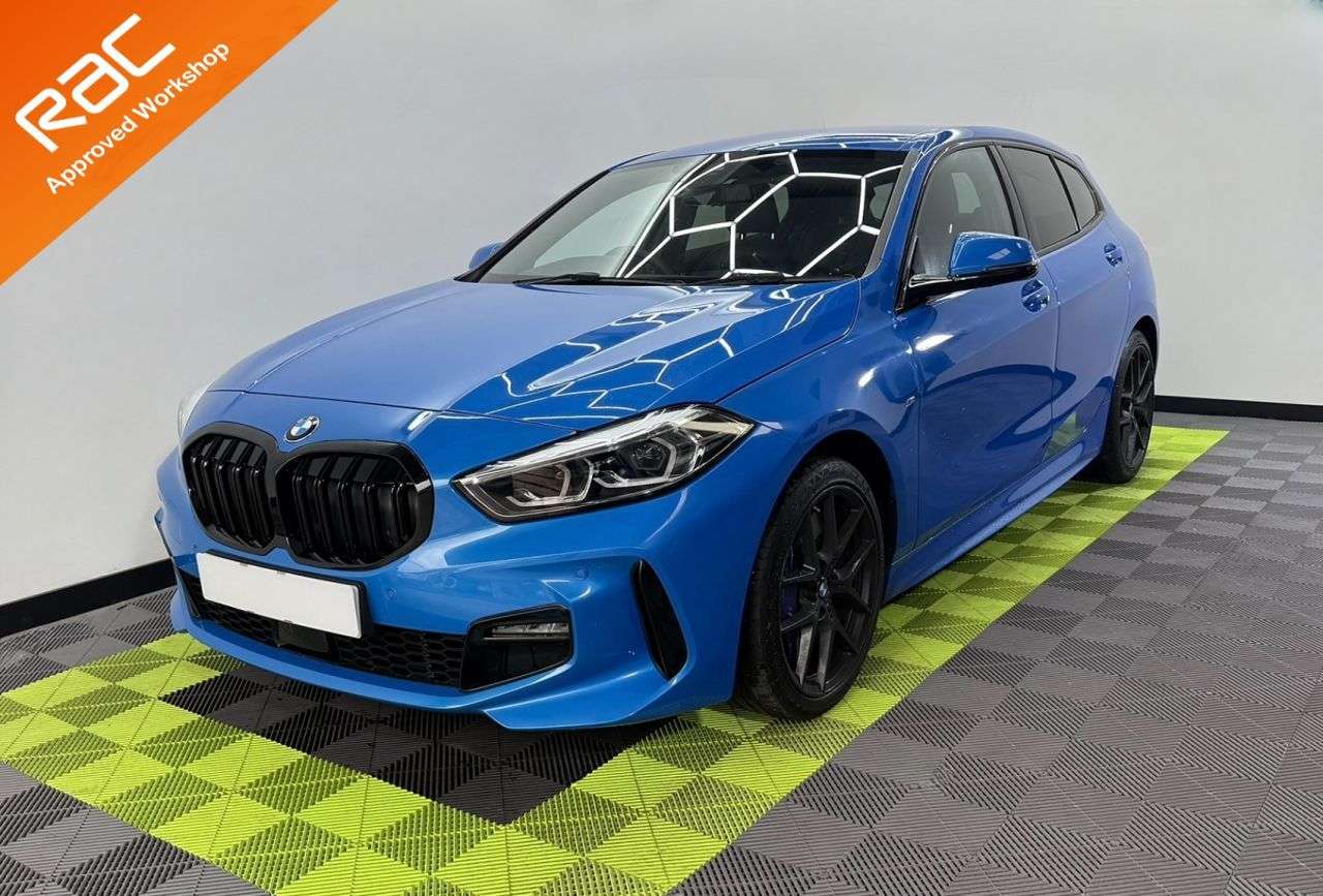 A 2020 BMW 1 SERIES 2.0 118d M Sport Hatchback 5dr Diesel Manual Euro 6 (s/s) (150 ps) A 2020 BMW 1 SERIES 2.0 118d M Sport Hatchback 5dr Diesel Manual Euro 6 (s/s) (150 ps)