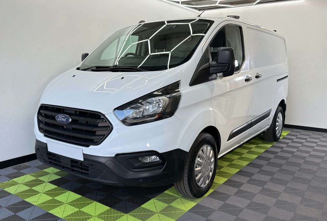 A 2022 FORD TRANSIT CUSTOM 2.0 320 EcoBlue Leader Panel Van 5dr Diesel Manual L1 H1 Euro 6 (s/s) (105 A 2022 FORD TRANSIT CUSTOM 2.0 320 EcoBlue Leader Panel Van 5dr Diesel Manual L1 H1 Euro 6 (s/s) (105