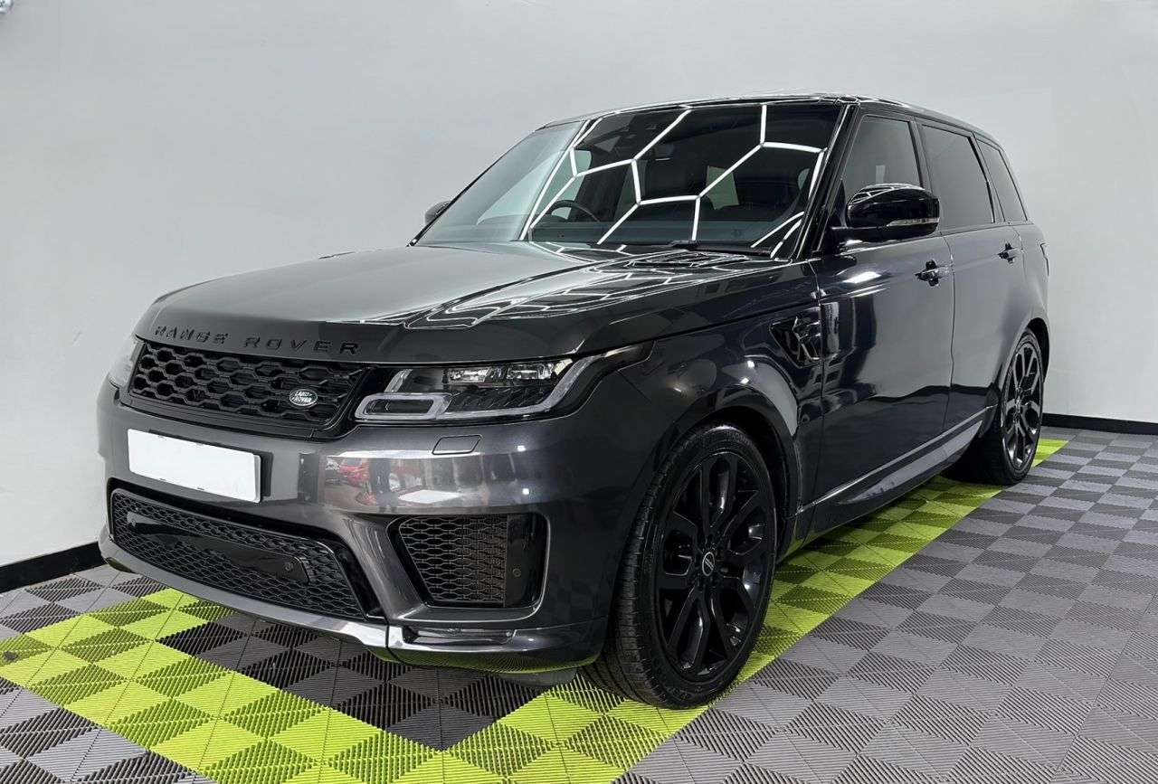 A 2022 LAND ROVER RANGE ROVER SPORT 3.0 D300 MHEV HSE Dynamic Black SUV 5dr Diesel Auto 4WD Euro 6 (s/s) (300 p A 2022 LAND ROVER RANGE ROVER SPORT 3.0 D300 MHEV HSE Dynamic Black SUV 5dr Diesel Auto 4WD Euro 6 (s/s) (300 p