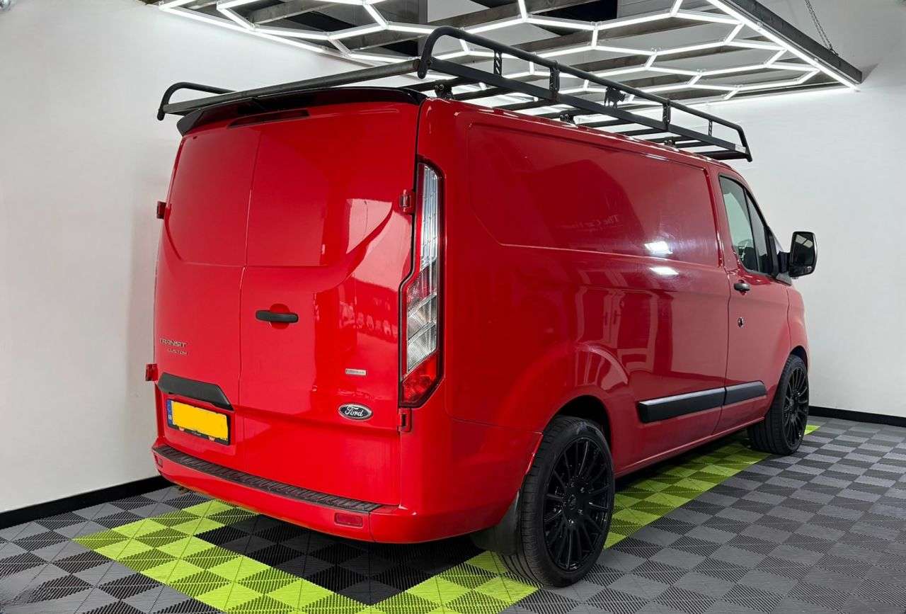 A 2019 FORD TRANSIT CUSTOM 2.0 280 EcoBlue Panel Van 5dr Diesel Manual L1 H1 Euro 6 (105 ps) A 2019 FORD TRANSIT CUSTOM 2.0 280 EcoBlue Panel Van 5dr Diesel Manual L1 H1 Euro 6 (105 ps)