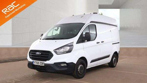 A 2020 FORD TRANSIT CUSTOM 2.0 300 EcoBlue Leader Panel Van 5dr Diesel Manual L1 H2 Euro 6 (s/s) (105 A 2020 FORD TRANSIT CUSTOM 2.0 300 EcoBlue Leader Panel Van 5dr Diesel Manual L1 H2 Euro 6 (s/s) (105