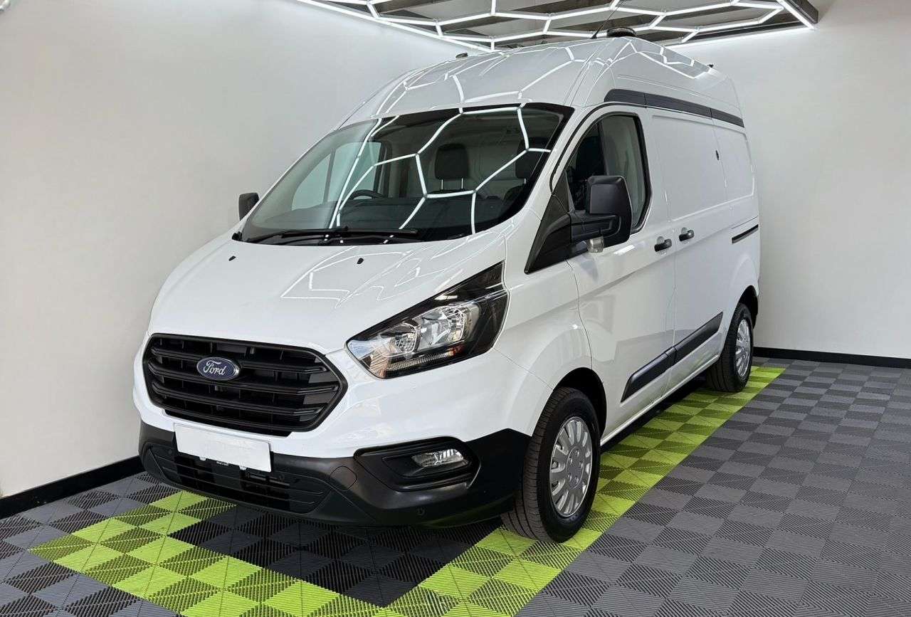 A 2020 FORD TRANSIT CUSTOM 2.0 300 EcoBlue Leader Panel Van 5dr Diesel Manual L1 H2 Euro 6 (s/s) (105 A 2020 FORD TRANSIT CUSTOM 2.0 300 EcoBlue Leader Panel Van 5dr Diesel Manual L1 H2 Euro 6 (s/s) (105