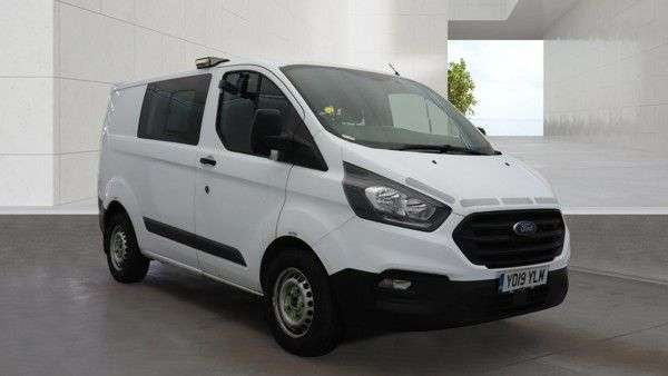 A 2019 FORD TRANSIT CUSTOM 2.0 320 EcoBlue Crew Van Double Cab 5dr Diesel Manual L1 H1 Euro 6 (6 Seat) A 2019 FORD TRANSIT CUSTOM 2.0 320 EcoBlue Crew Van Double Cab 5dr Diesel Manual L1 H1 Euro 6 (6 Seat)