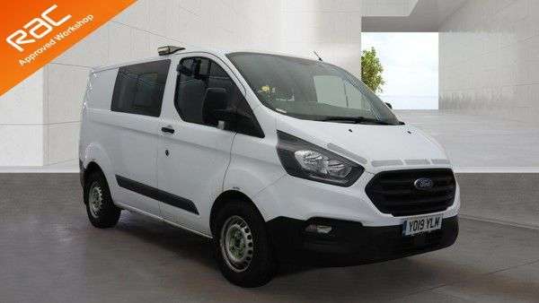 A 2019 FORD TRANSIT CUSTOM 2.0 320 EcoBlue Crew Van Double Cab 5dr Diesel Manual L1 H1 Euro 6 (6 Seat) A 2019 FORD TRANSIT CUSTOM 2.0 320 EcoBlue Crew Van Double Cab 5dr Diesel Manual L1 H1 Euro 6 (6 Seat)