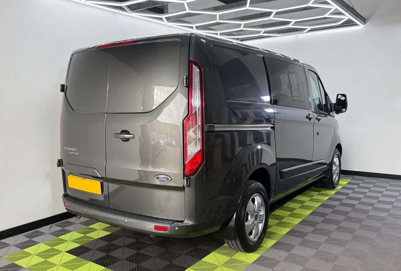 A 2017 FORD TRANSIT CUSTOM 2.0 TDCi 310 Limited Panel Van 5dr Diesel Manual L1 H1 (157 g/km, 128 bhp) A 2017 FORD TRANSIT CUSTOM 2.0 TDCi 310 Limited Panel Van 5dr Diesel Manual L1 H1 (157 g/km, 128 bhp)