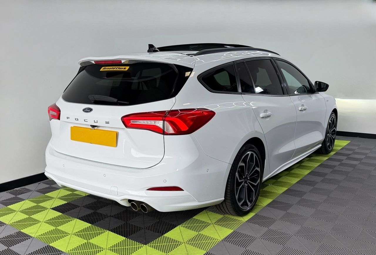 A 2019 FORD FOCUS 1.5 EcoBlue ST-Line X Estate 5dr Diesel Manual Euro 6 (s/s) (120 ps) A 2019 FORD FOCUS 1.5 EcoBlue ST-Line X Estate 5dr Diesel Manual Euro 6 (s/s) (120 ps)