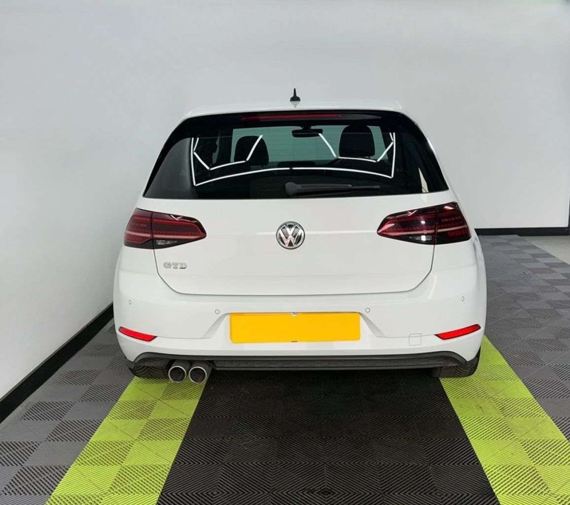2018 VOLKSWAGEN GOLF 2018 VOLKSWAGEN GOLF