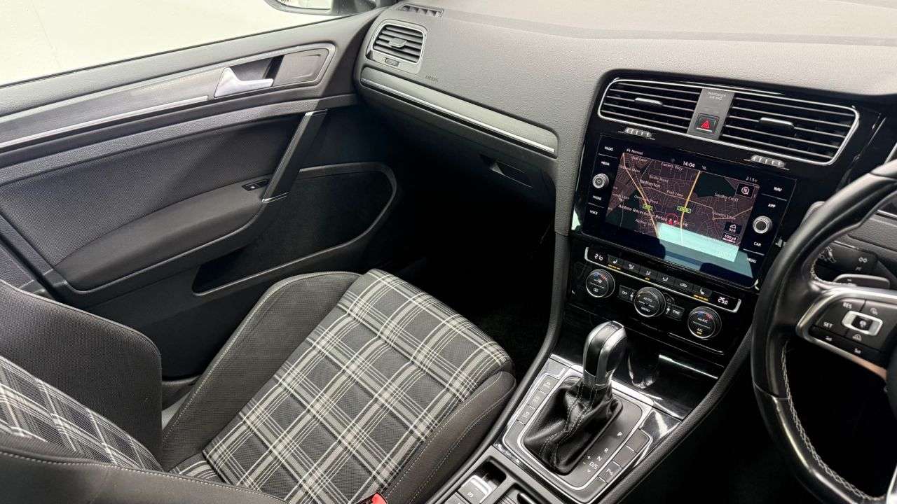 2018 VOLKSWAGEN GOLF 2018 VOLKSWAGEN GOLF
