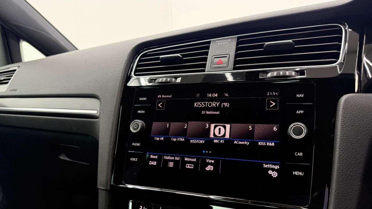 2018 VOLKSWAGEN GOLF 2018 VOLKSWAGEN GOLF