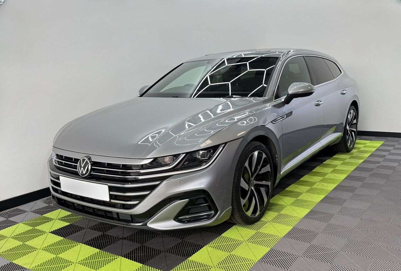 A 2020 VOLKSWAGEN ARTEON 2.0 TDI R-Line Shooting Brake 5dr Diesel DSG Euro 6 (s/s) (150 ps) A 2020 VOLKSWAGEN ARTEON 2.0 TDI R-Line Shooting Brake 5dr Diesel DSG Euro 6 (s/s) (150 ps)