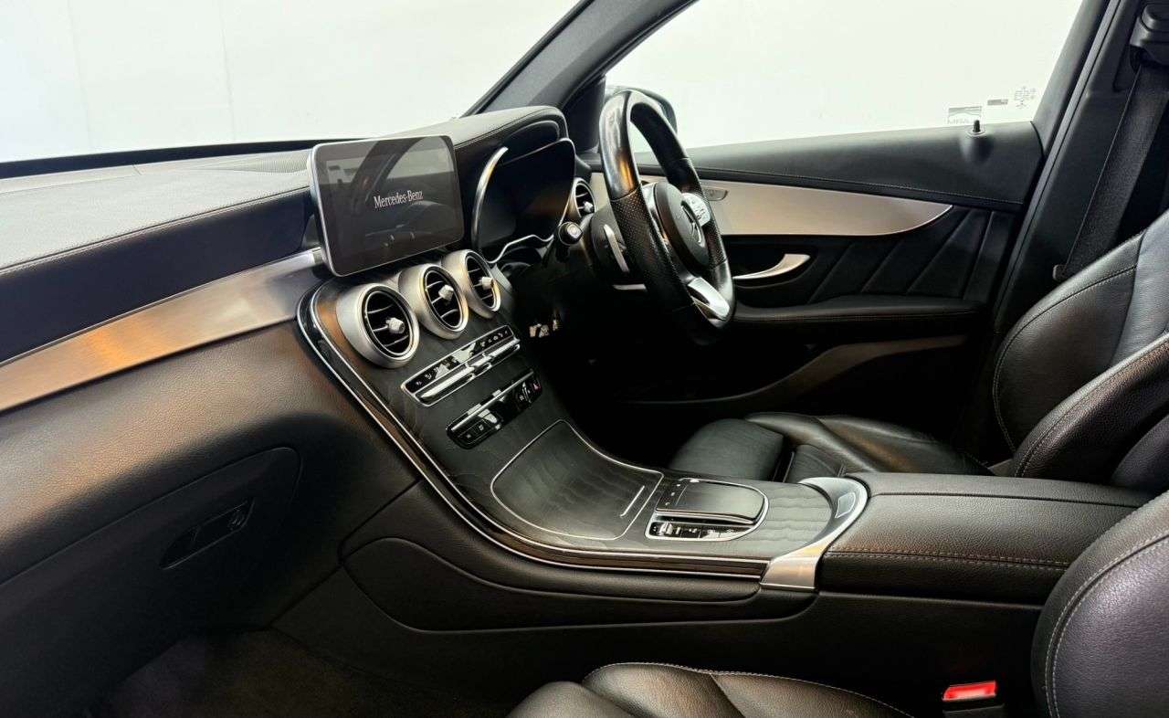 2021 MERCEDES-BENZ GLC 2021 MERCEDES-BENZ GLC