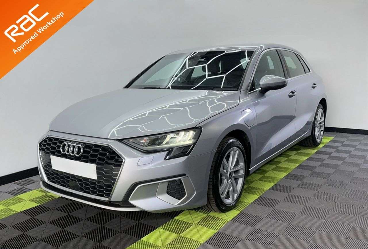 A 2021 AUDI A3 1.4 TFSIe 40 Sport Sportback 5dr Petrol Plug-in Hybrid S Tronic Euro 6 (s/s A 2021 AUDI A3 1.4 TFSIe 40 Sport Sportback 5dr Petrol Plug-in Hybrid S Tronic Euro 6 (s/s