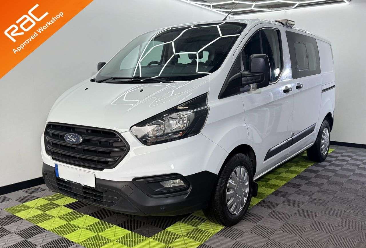 A 2019 FORD TRANSIT CUSTOM 2.0 320 EcoBlue Crew Van Double Cab 5dr Diesel Manual L1 H1 Euro 6 (6 Seat) A 2019 FORD TRANSIT CUSTOM 2.0 320 EcoBlue Crew Van Double Cab 5dr Diesel Manual L1 H1 Euro 6 (6 Seat)