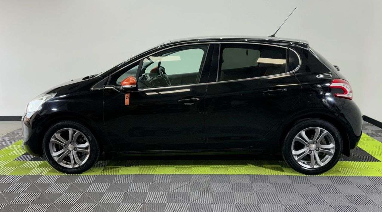 2014 PEUGEOT 208 2014 PEUGEOT 208