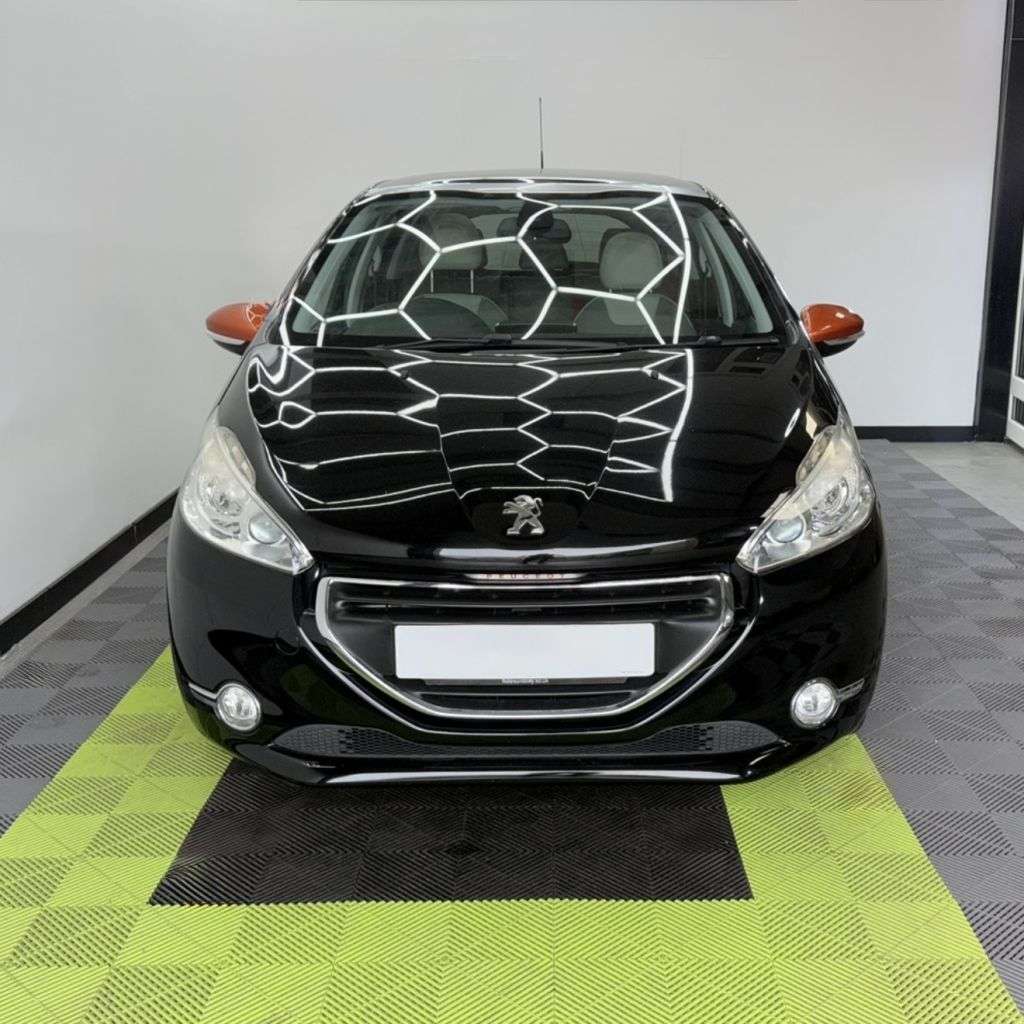 2014 PEUGEOT 208 2014 PEUGEOT 208