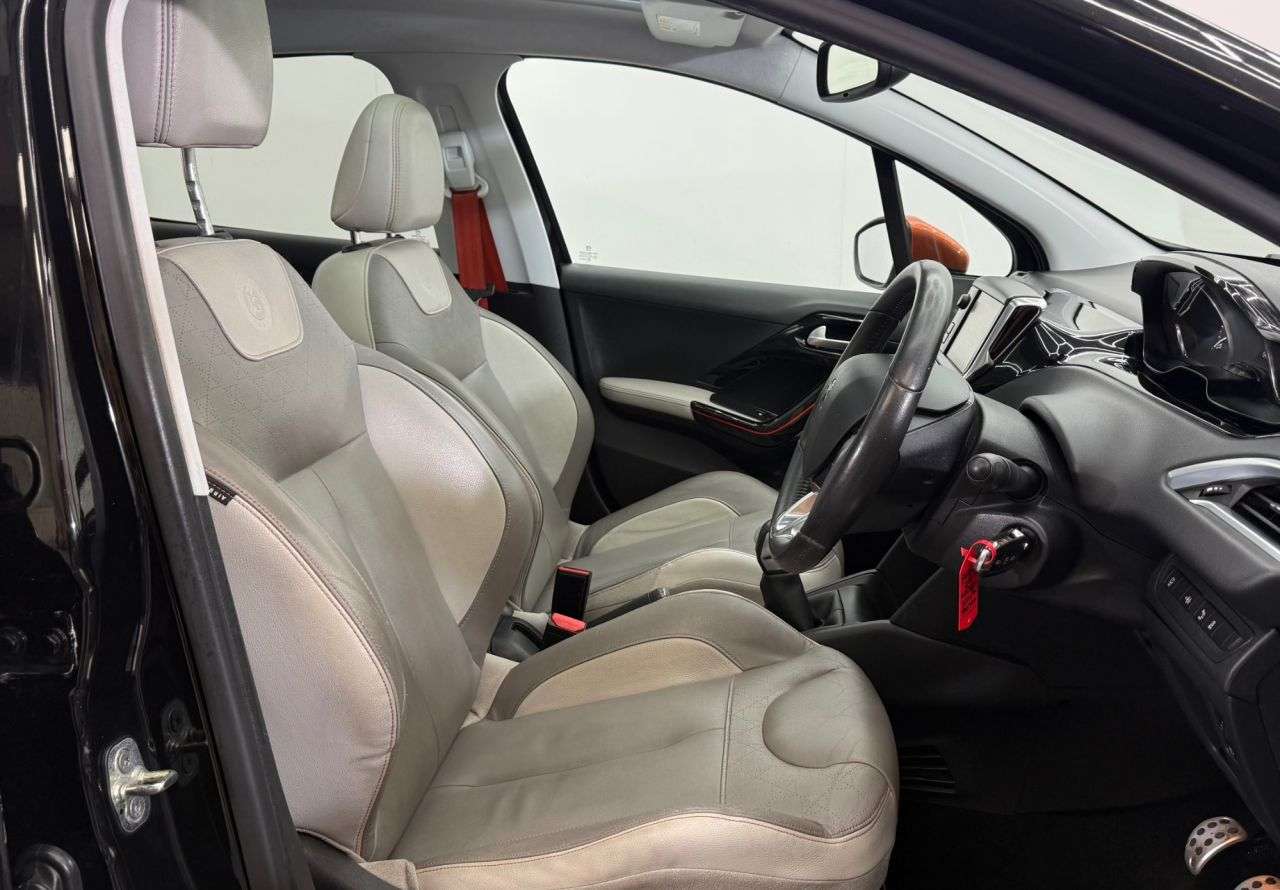 2014 PEUGEOT 208 2014 PEUGEOT 208