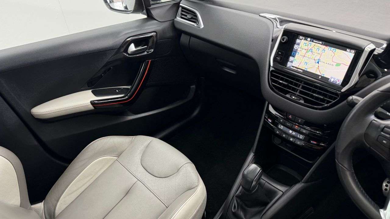 2014 PEUGEOT 208 2014 PEUGEOT 208