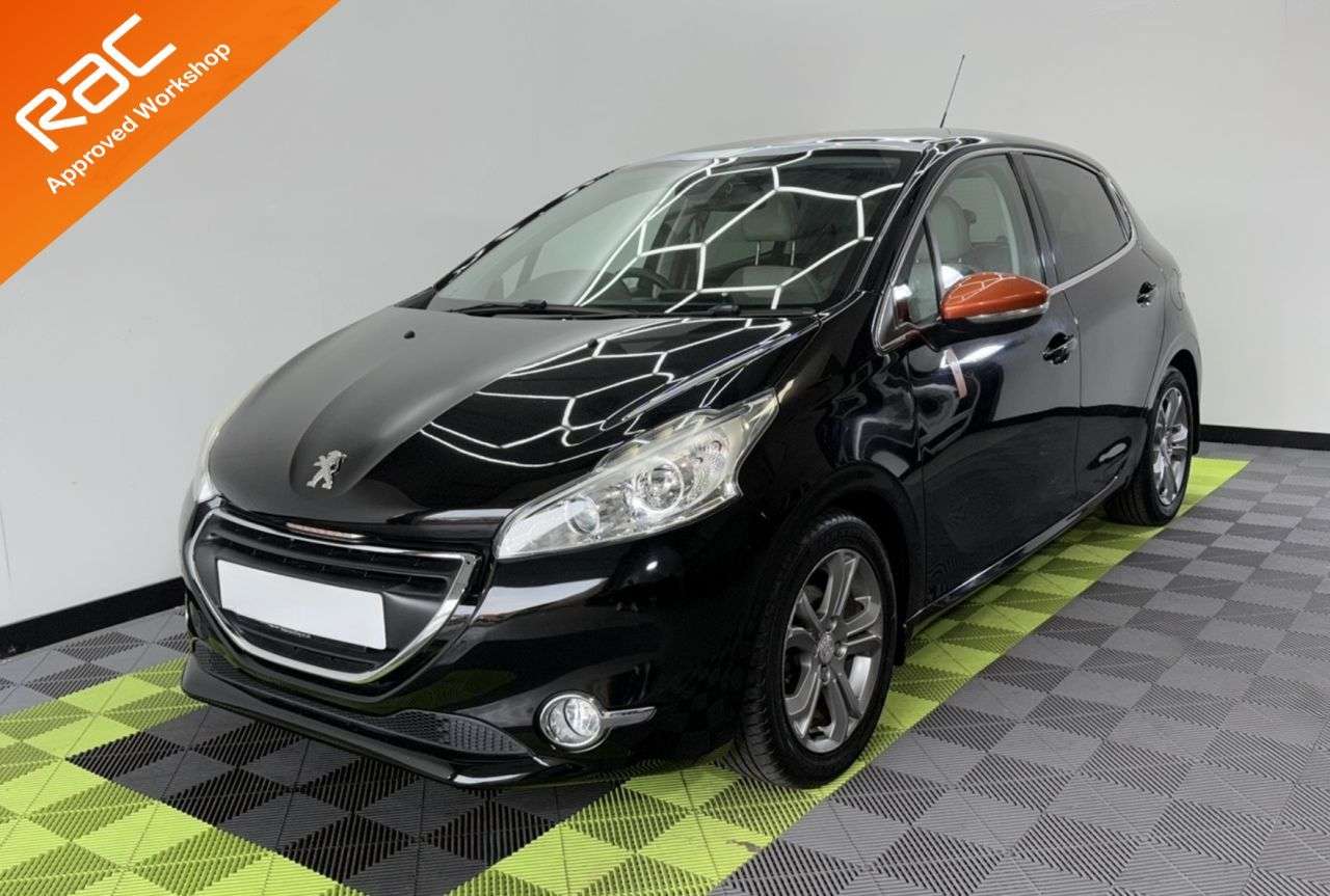 A 2014 PEUGEOT 208 1.2 VTi Roland Garros Hatchback 5dr Petrol Manual Euro 5 (82 ps) A 2014 PEUGEOT 208 1.2 VTi Roland Garros Hatchback 5dr Petrol Manual Euro 5 (82 ps)