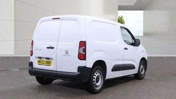 A 2023 PEUGEOT PARTNER 1.5 BlueHDi 1000 Professional Premium + Standard Panel Van 5dr Diesel Manua A 2023 PEUGEOT PARTNER 1.5 BlueHDi 1000 Professional Premium + Standard Panel Van 5dr Diesel Manua