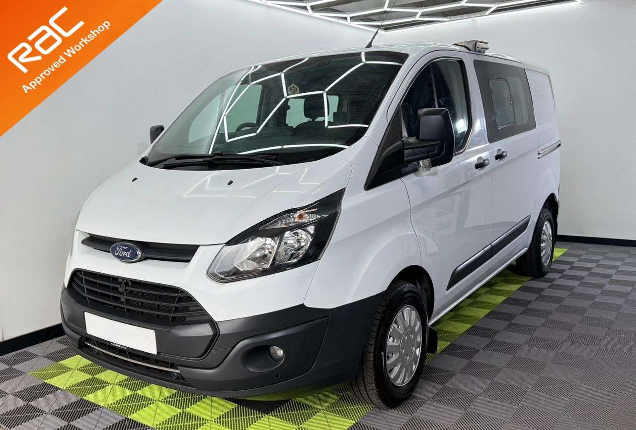 A 2018 FORD TRANSIT CUSTOM 2.0 TDCi 310 Panel Van 5dr Diesel Manual L2 H1 (167 g/km, 104 bhp) A 2018 FORD TRANSIT CUSTOM 2.0 TDCi 310 Panel Van 5dr Diesel Manual L2 H1 (167 g/km, 104 bhp)