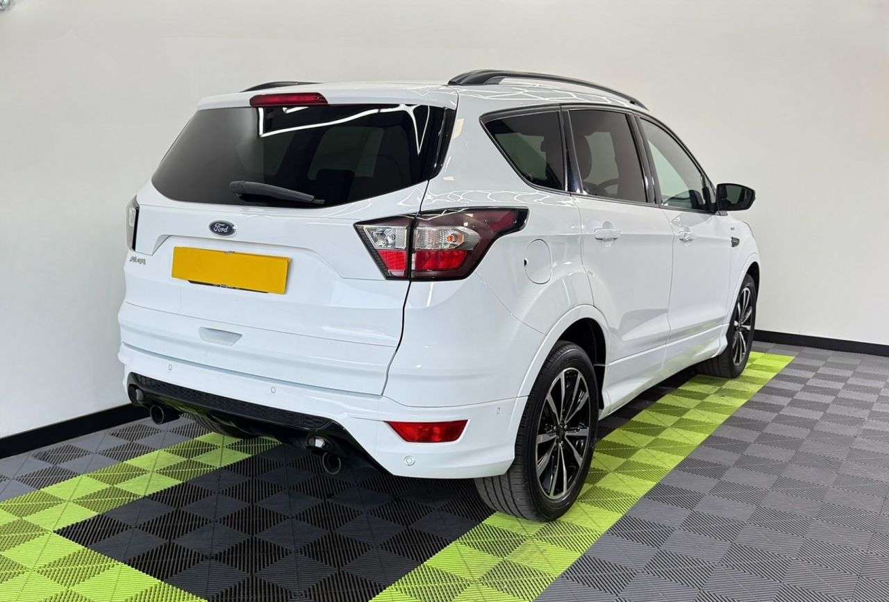 A 2017 FORD KUGA ST-LINE TDCI A 2017 FORD KUGA ST-LINE TDCI