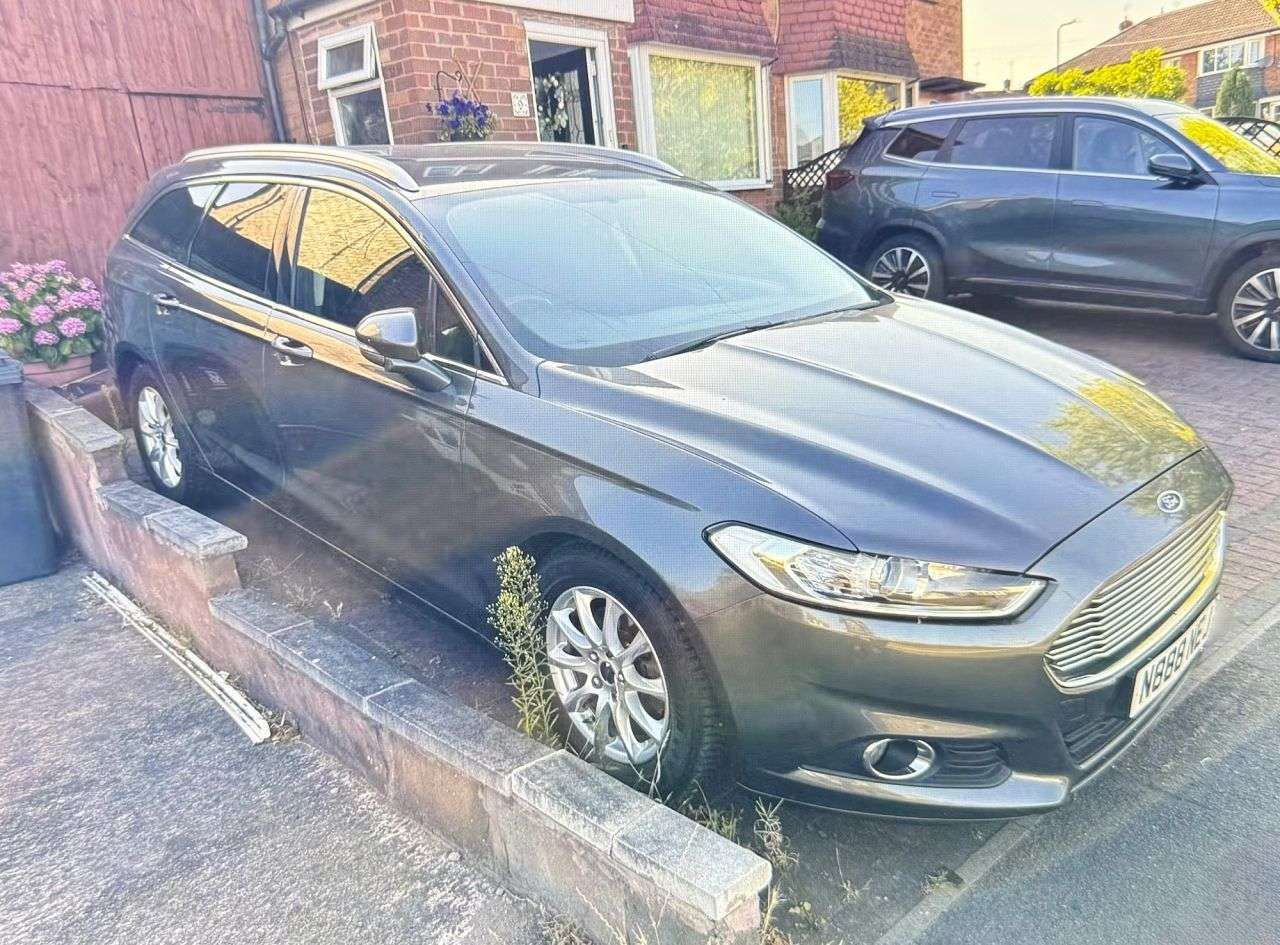 A 2015 FORD MONDEO 2.0 TDCi ECOnetic Zetec Estate 5dr Diesel Manual Euro 6 (s/s) (150 ps) A 2015 FORD MONDEO 2.0 TDCi ECOnetic Zetec Estate 5dr Diesel Manual Euro 6 (s/s) (150 ps)