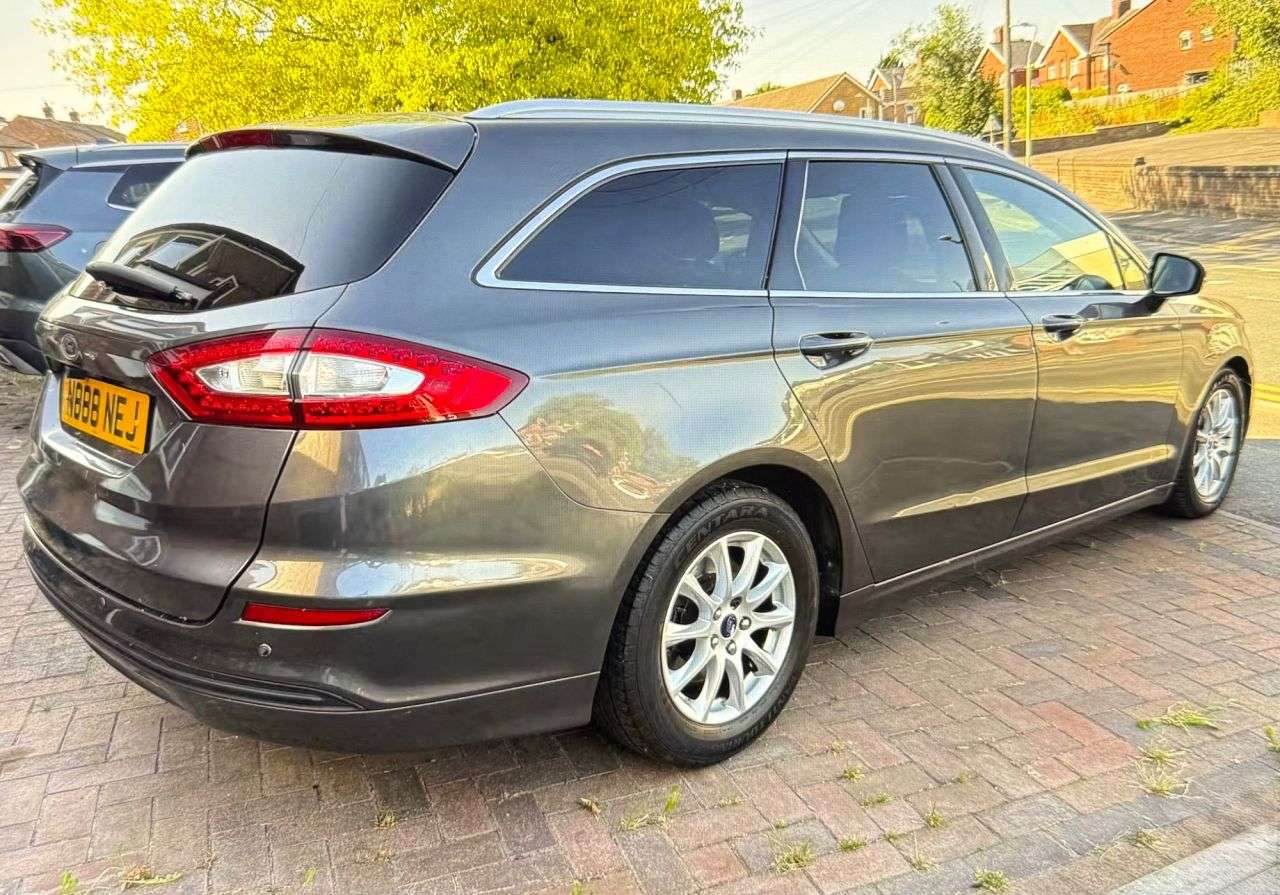 A 2015 FORD MONDEO 2.0 TDCi ECOnetic Zetec Estate 5dr Diesel Manual Euro 6 (s/s) (150 ps) A 2015 FORD MONDEO 2.0 TDCi ECOnetic Zetec Estate 5dr Diesel Manual Euro 6 (s/s) (150 ps)