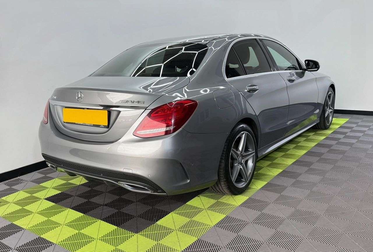 A 2016 MERCEDES-BENZ C CLASS 2.1 C220d AMG Line Saloon 4dr Diesel 7G-Tronic+ Euro 6 (s/s) (170 ps) A 2016 MERCEDES-BENZ C CLASS 2.1 C220d AMG Line Saloon 4dr Diesel 7G-Tronic+ Euro 6 (s/s) (170 ps)