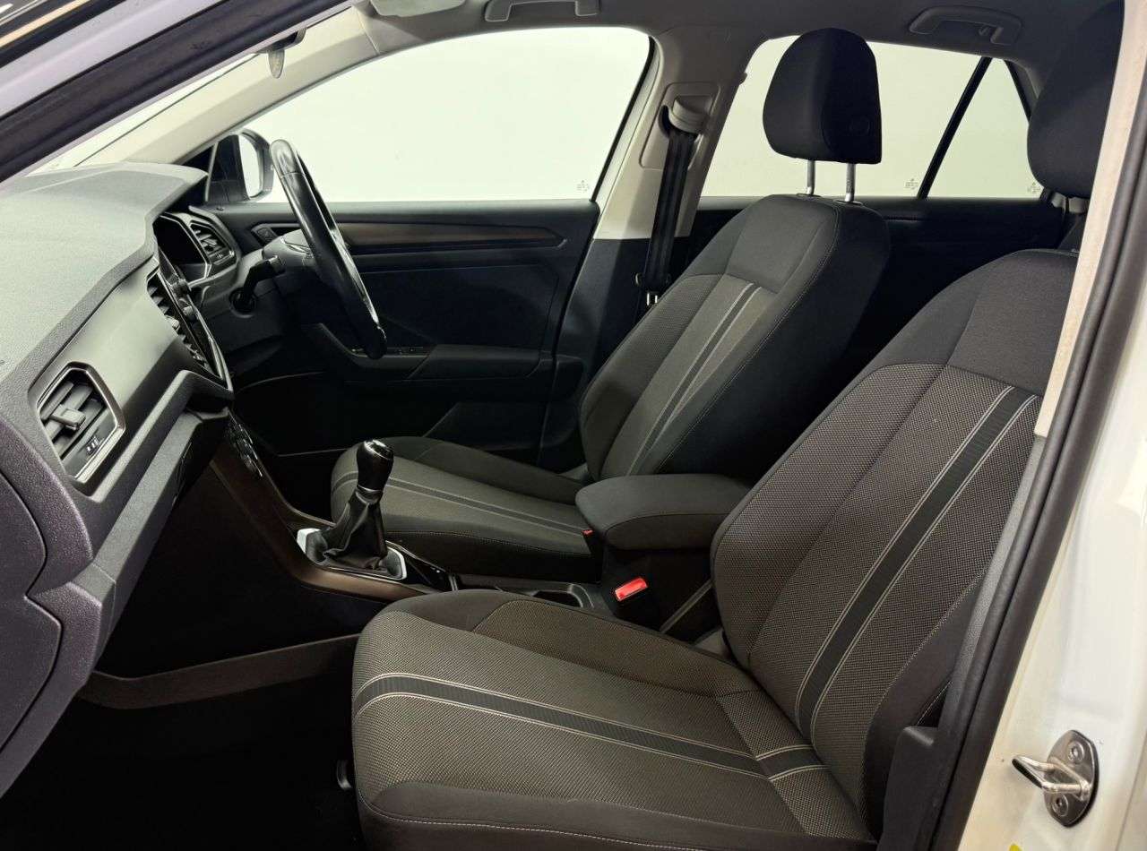 2019 VOLKSWAGEN T-ROC 2019 VOLKSWAGEN T-ROC