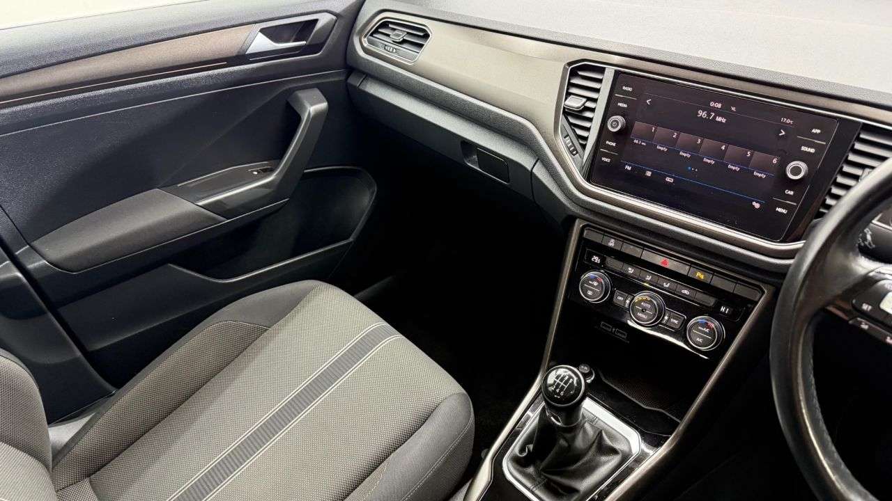 2019 VOLKSWAGEN T-ROC 2019 VOLKSWAGEN T-ROC