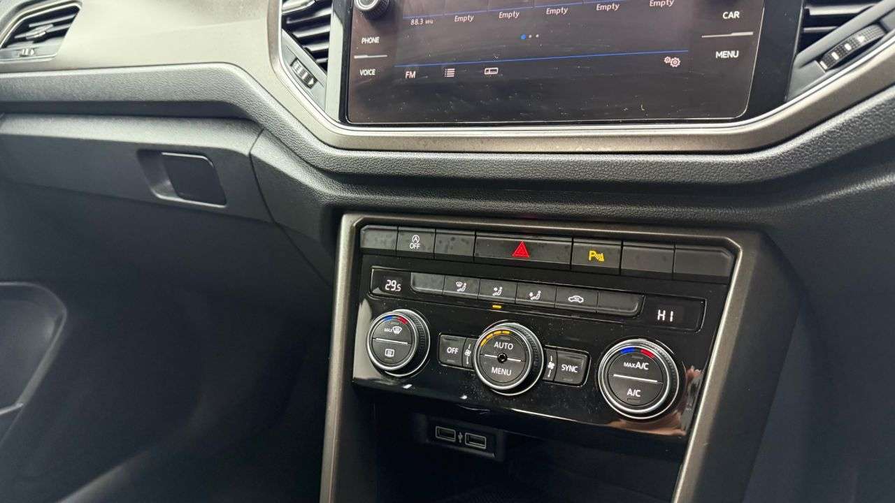 2019 VOLKSWAGEN T-ROC 2019 VOLKSWAGEN T-ROC