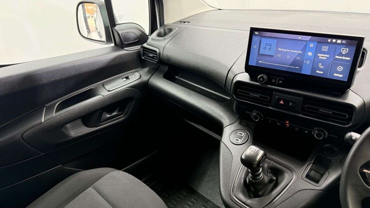 2024 PEUGEOT PARTNER 2024 PEUGEOT PARTNER
