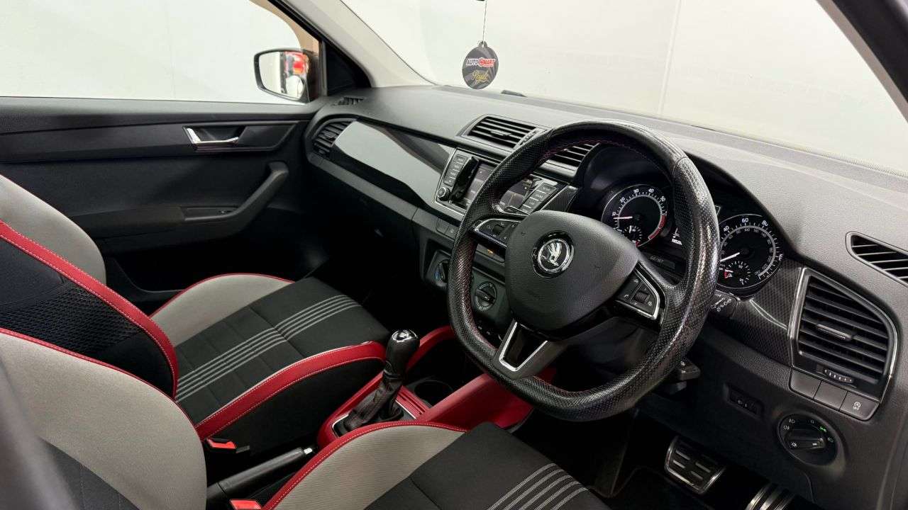 2017 SKODA FABIA 2017 SKODA FABIA