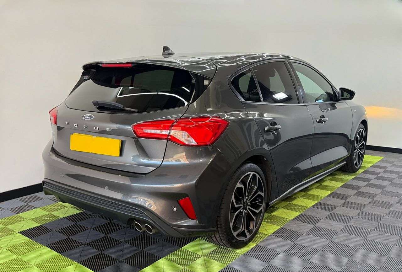 A 2019 FORD FOCUS 1.5 EcoBlue ST-Line X Hatchback 5dr Diesel Manual Euro 6 (s/s) (120 ps) A 2019 FORD FOCUS 1.5 EcoBlue ST-Line X Hatchback 5dr Diesel Manual Euro 6 (s/s) (120 ps)