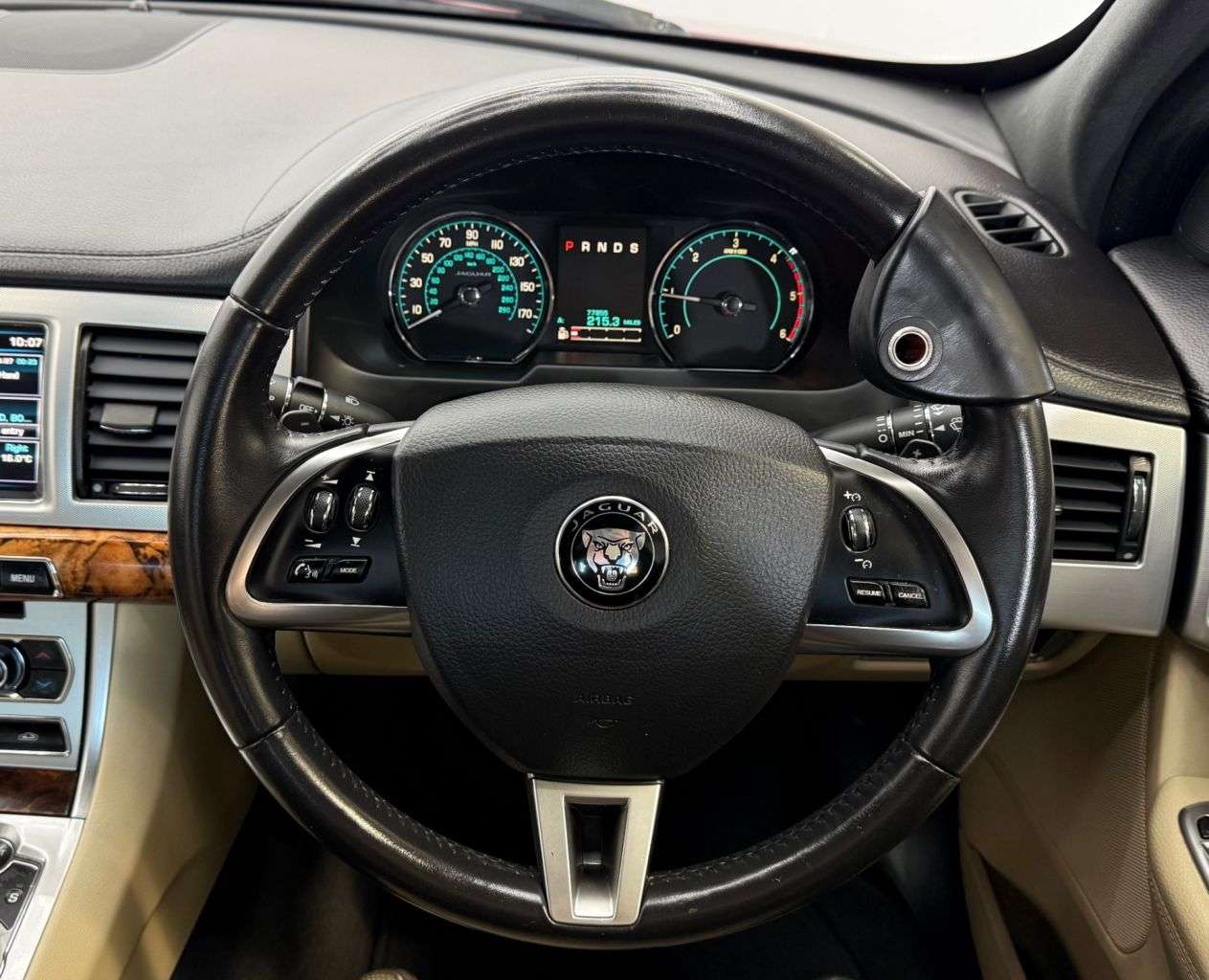 2014 JAGUAR XF 2014 JAGUAR XF