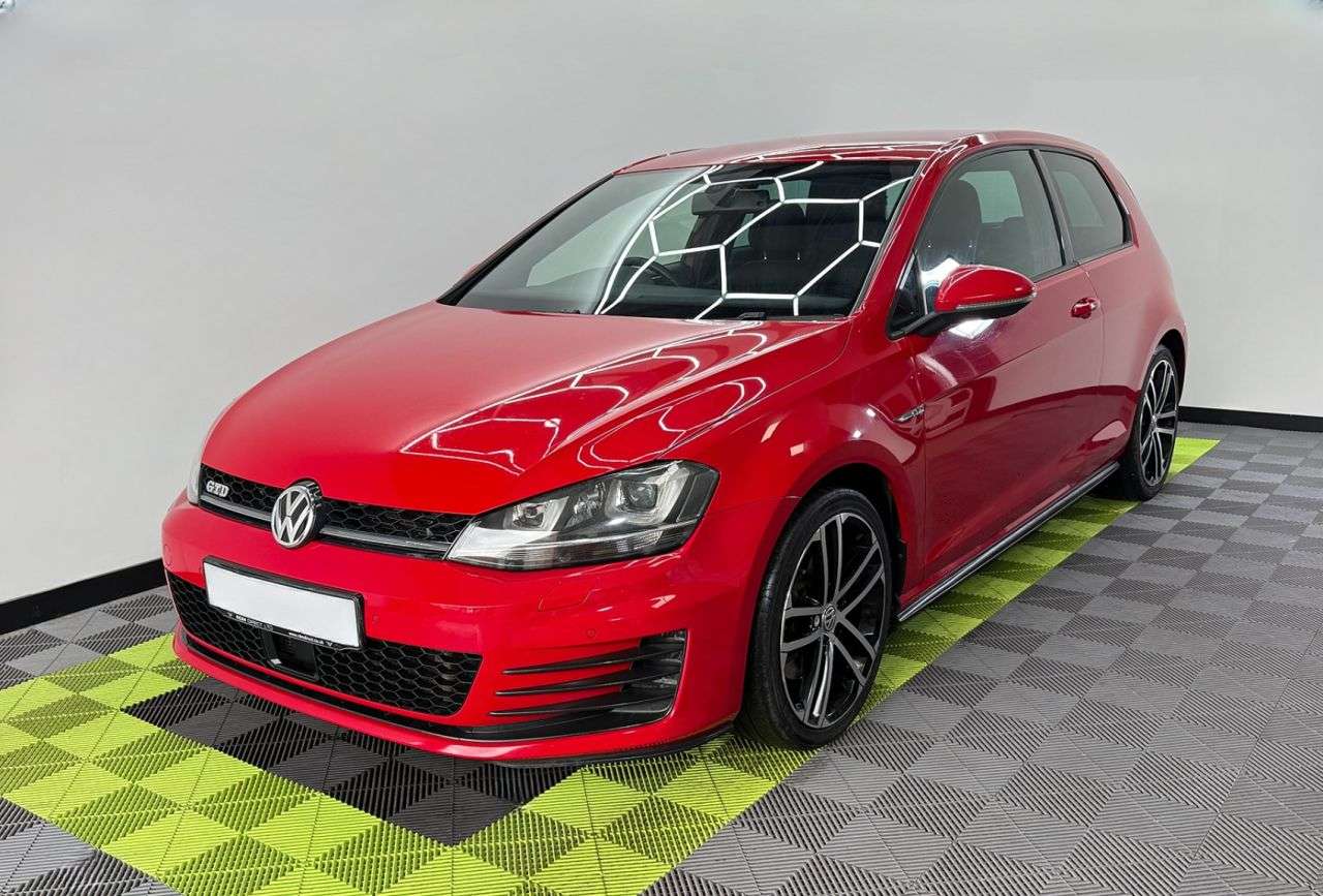 A 2014 VOLKSWAGEN GOLF 2.0 TDI BlueMotion Tech GTD Hatchback 3dr Diesel Manual Euro 6 (s/s) (184 p A 2014 VOLKSWAGEN GOLF 2.0 TDI BlueMotion Tech GTD Hatchback 3dr Diesel Manual Euro 6 (s/s) (184 p