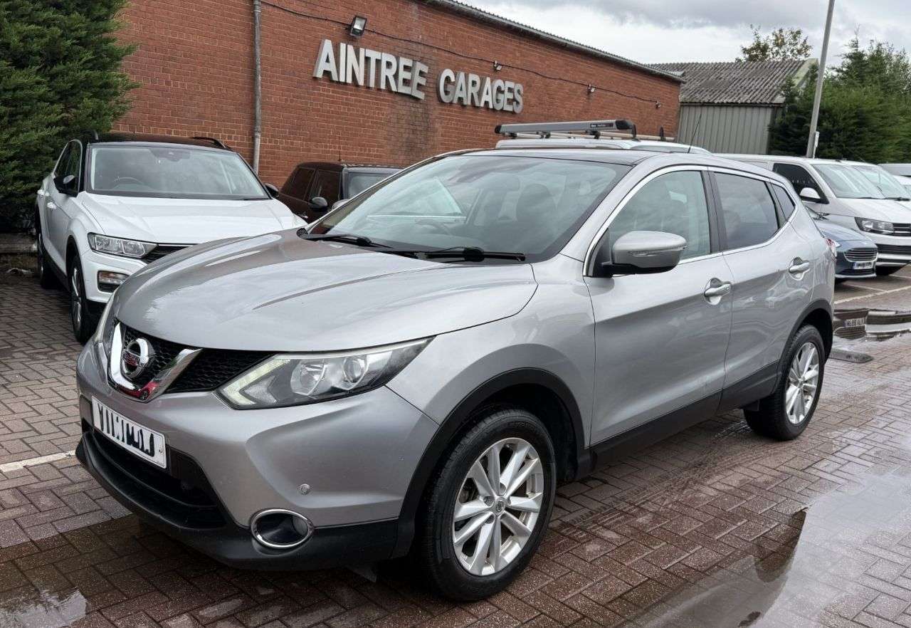 A 2014 NISSAN QASHQAI 1.5 dCi Acenta Premium SUV 5dr Diesel Manual 2WD Euro 5 (s/s) (110 ps) A 2014 NISSAN QASHQAI 1.5 dCi Acenta Premium SUV 5dr Diesel Manual 2WD Euro 5 (s/s) (110 ps)