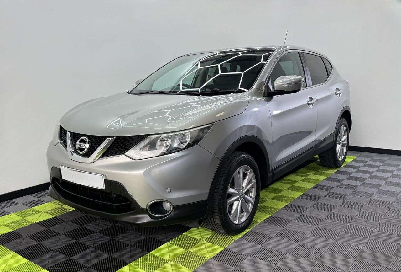 A 2014 NISSAN QASHQAI 1.5 dCi Acenta Premium SUV 5dr Diesel Manual 2WD Euro 5 (s/s) (110 ps) A 2014 NISSAN QASHQAI 1.5 dCi Acenta Premium SUV 5dr Diesel Manual 2WD Euro 5 (s/s) (110 ps)
