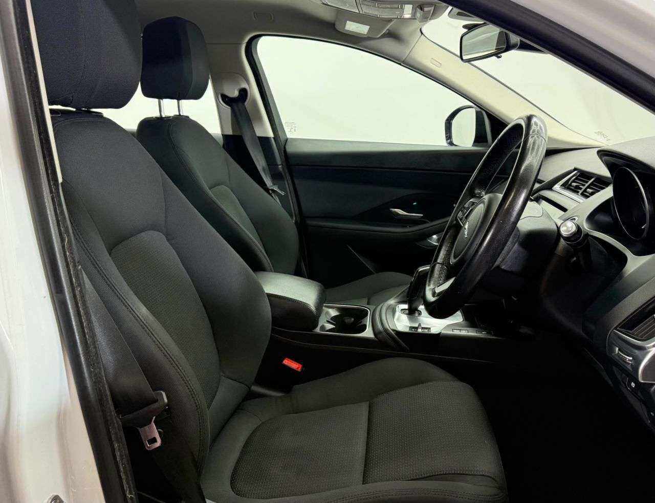 2018 JAGUAR E-PACE 2018 JAGUAR E-PACE